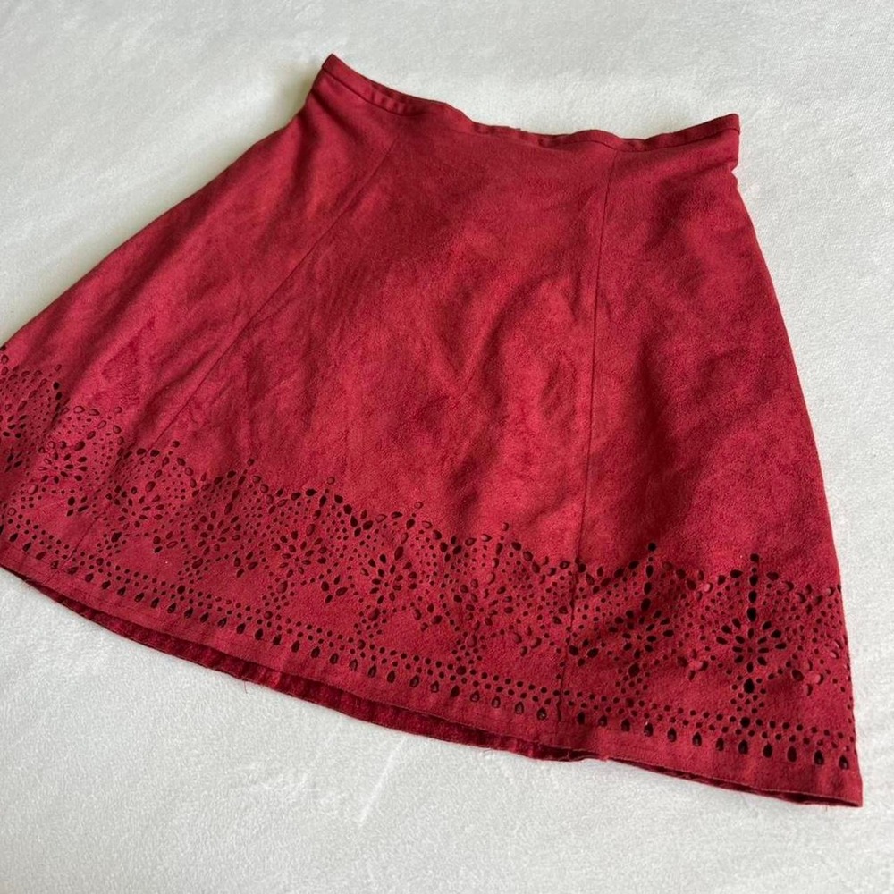 Express 💋🌹Size 2 Miniskirt with suede like texture *not suede* and cutouts